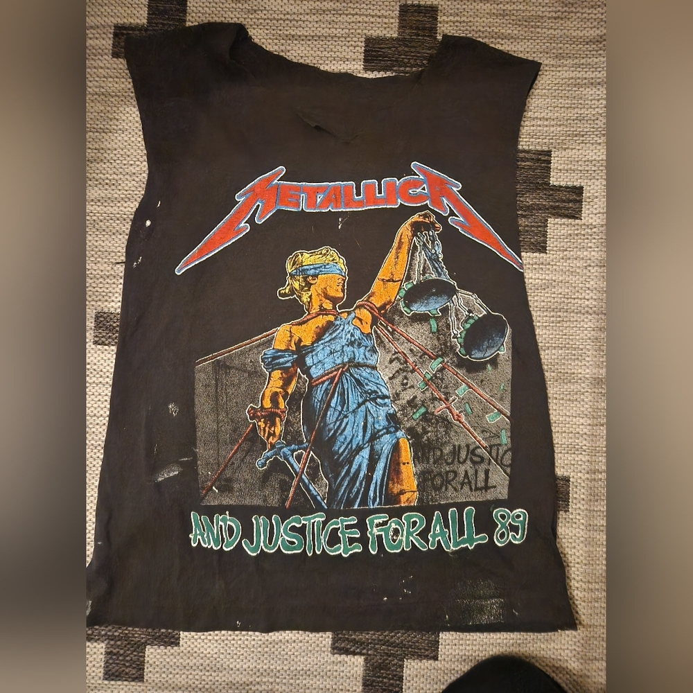 METALLICA TOUR T-SHIRT